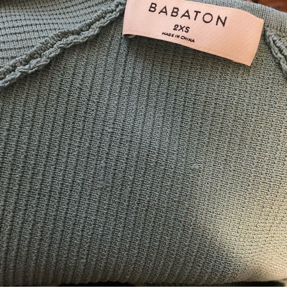 Aritzia Babaton Sculpt Knit Sweetheart Neckline  Top